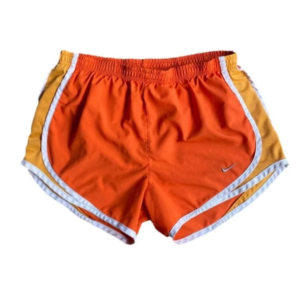 Nike XS Dry Fit Activewear Orange Shorts with White Lining - Picture 1 of 6